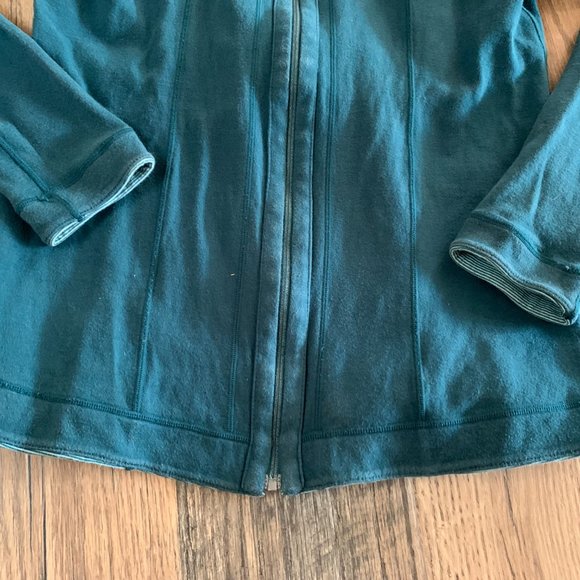 Women's Teal Solid/ Teal & Blue Striped Reversible Long Sleeve Jacket with Zip - Picture 2 of 7